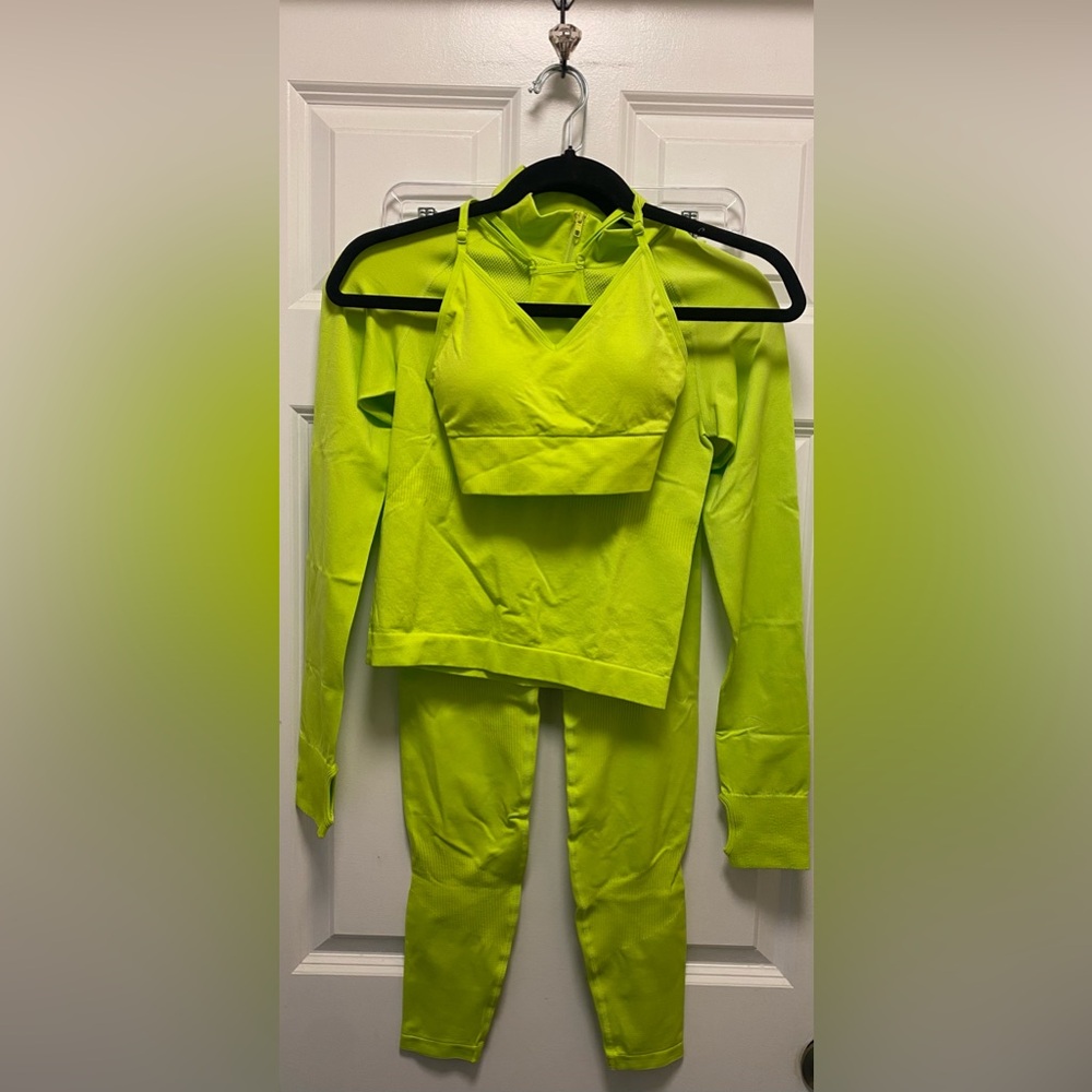 Victoria’s Secret PINK Activewear Set